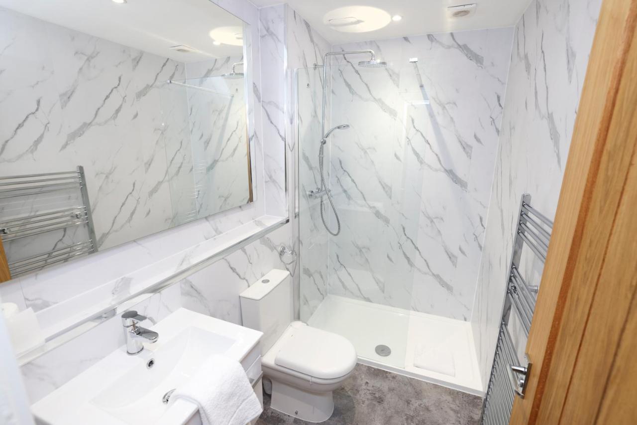 Stunning 2 Bed Apt Nr The Royal Mile & The Castle Edinburgh Exterior photo