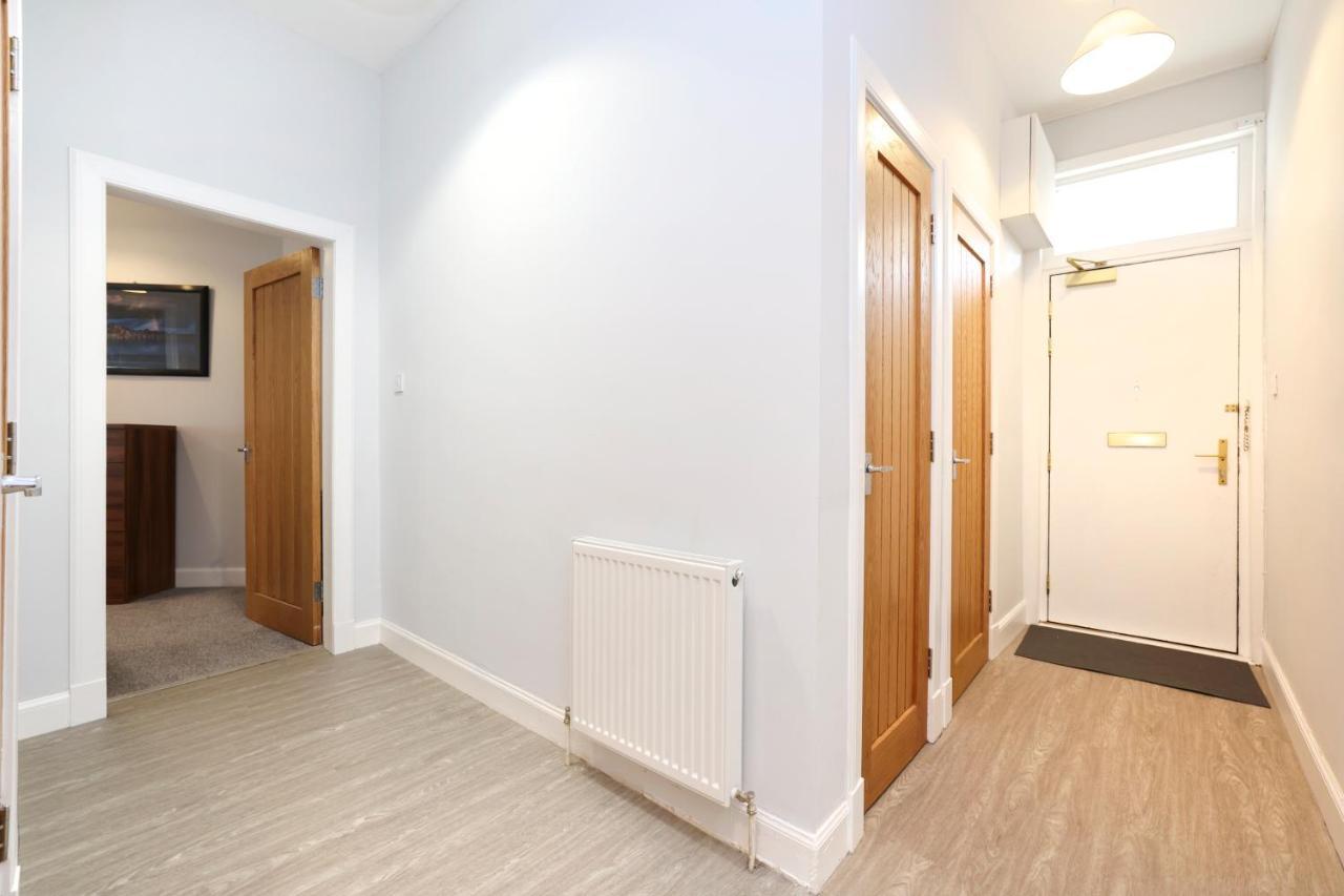 Stunning 2 Bed Apt Nr The Royal Mile & The Castle Edinburgh Exterior photo