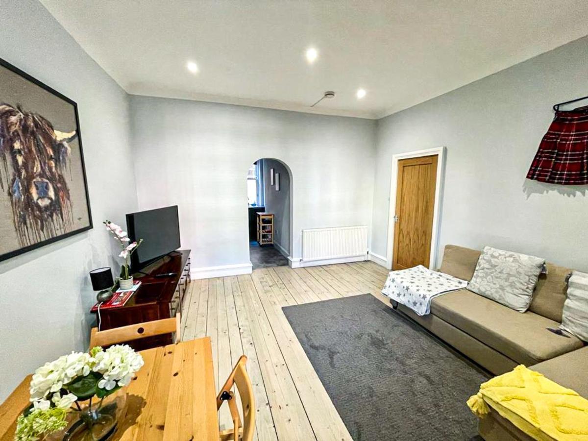 Stunning 2 Bed Apt Nr The Royal Mile & The Castle Edinburgh Exterior photo